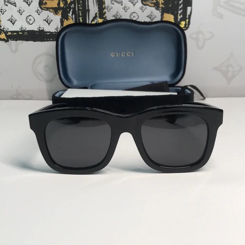 ✨ Brand New Gucci GG0326S 001 Sunglasses – Black with Grey Lenses ✨